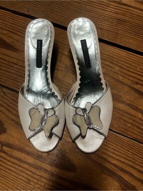 Marc Jacobs Y2K White Leather Butterfly Slide Mules with Silver Accents. 8